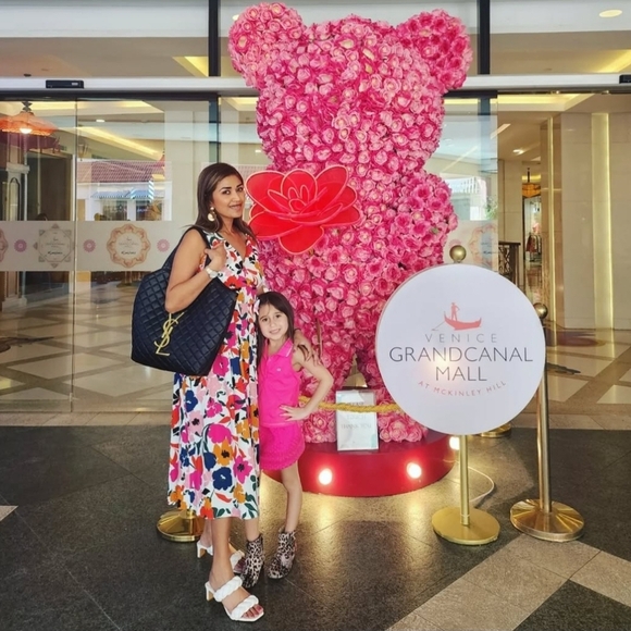 Floral Sleeveless Dress - Red and Pink - Picture 3 of 3